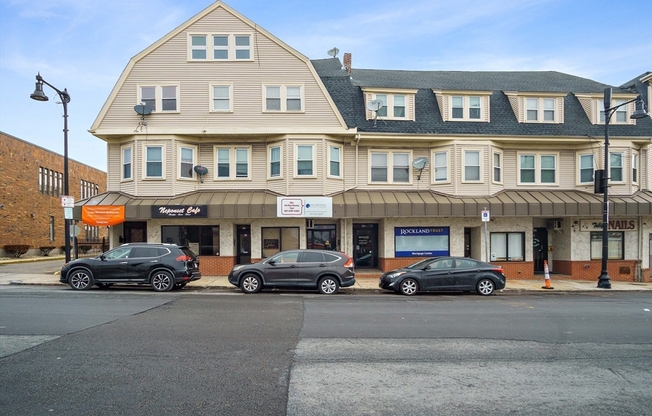 402 NEPONSET
