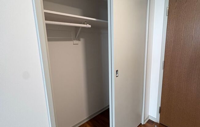 1 bed, 1 bath, 679 sqft, $1,650, Unit 607