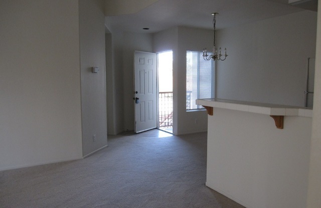 2 beds, 2 baths, $2,700