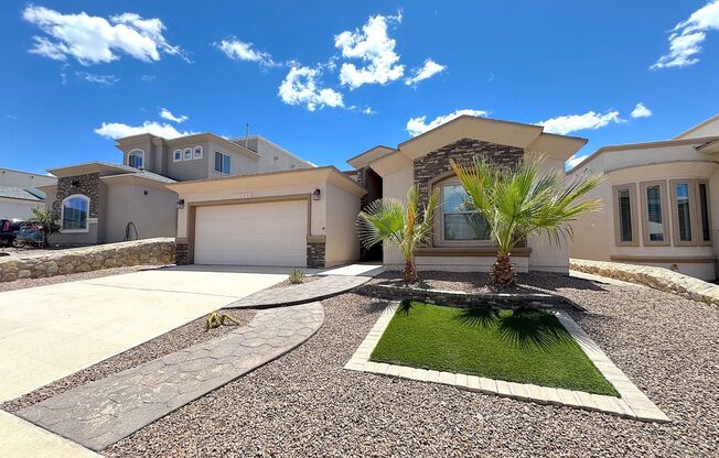 West El Paso 4 bed refrig A/C Home in Enchanted Ridge!