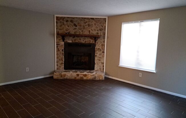 3 beds, 2 baths, $1,600