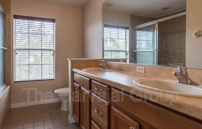 2 beds, 3.5 baths, 1,550 sqft, $1,950