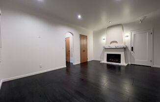 Studio, 1 bath, 400 sqft, $1,850, Unit 106