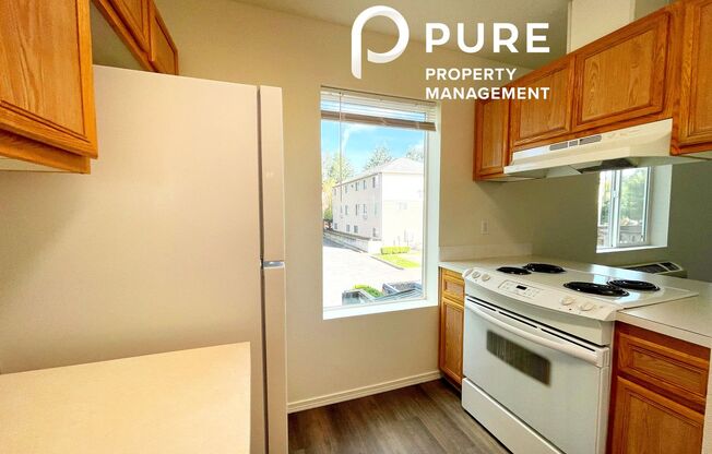 2 beds, 1 bath, $1,350, Unit 13