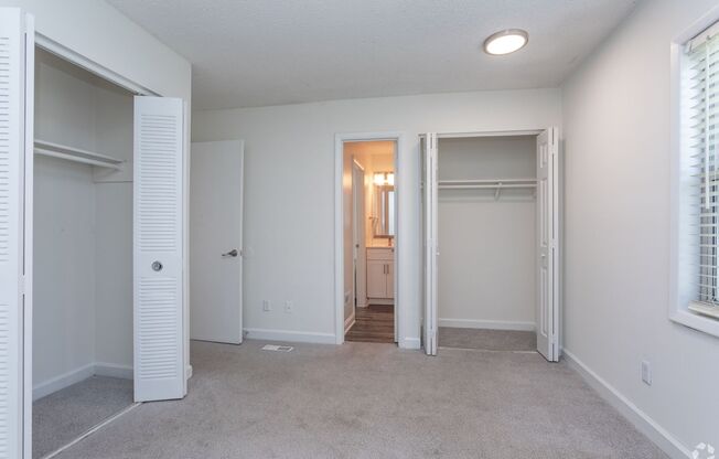 3 beds, 2 baths, 990 sqft, $1,200, Unit 06D
