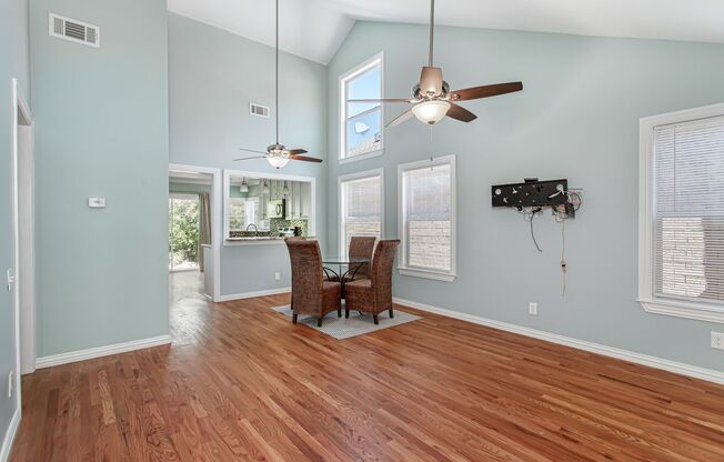 2 Bedroom, 2 Bath Home in Rosser Village!!!