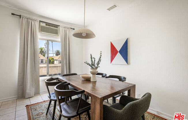 1147 S WESTMORELAND AVE