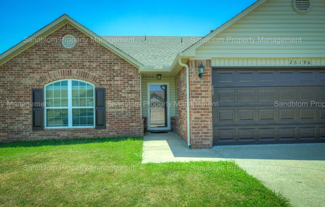 For Lease | Broken Arrow | $1900 Rent