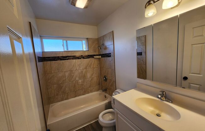 8613 La Riviera Dr #C - Sacramento 95826