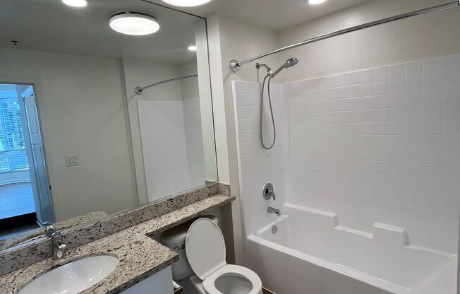 2 beds, 2 baths, 901 sqft, $3,550, Unit 204 P