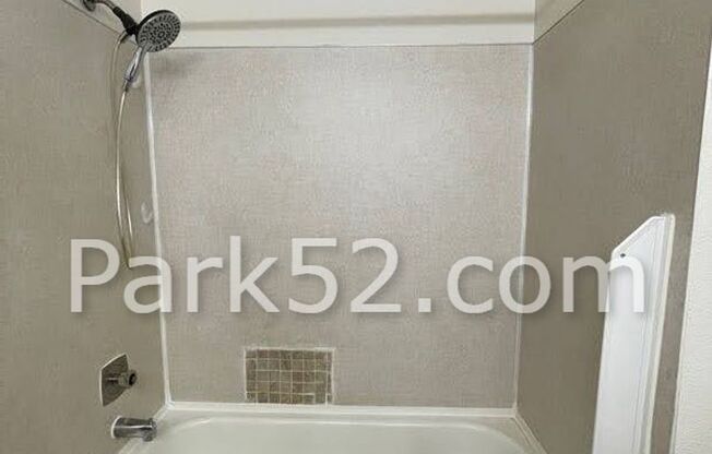 2 beds, 1 bath, $1,450