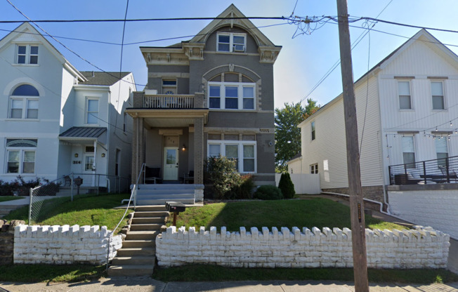 312 8th Ave