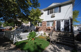 1039 RATHBUN AVE