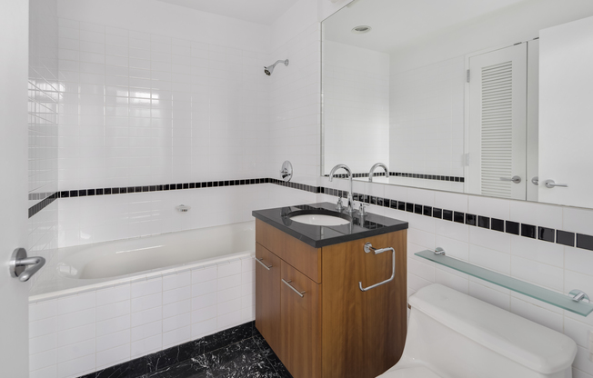 11 E 29 ST