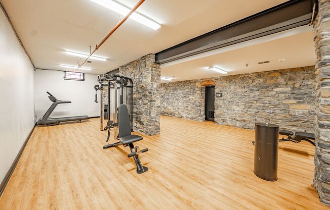 1 bed, 1 bath, $1,350, Unit Apartment 111