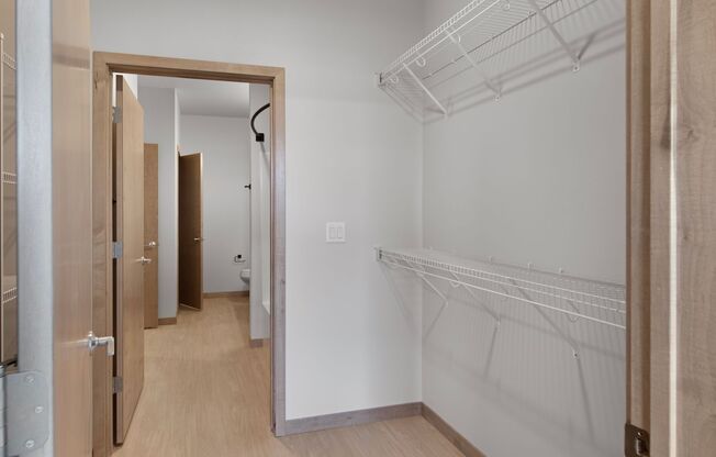 1 bed, 1 bath, 759 sqft, $1,905, Unit 112