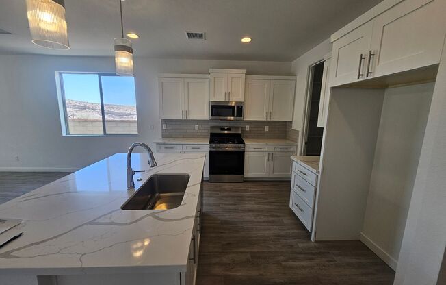 Brand New Laughlin Ranch Home