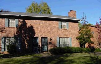 NICE TOWN HOME IN FONDREN PROPER!!