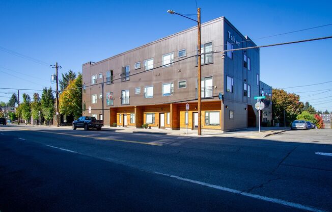 Studio, 1 bath, 360 sqft, $1,195, Unit 5625-102