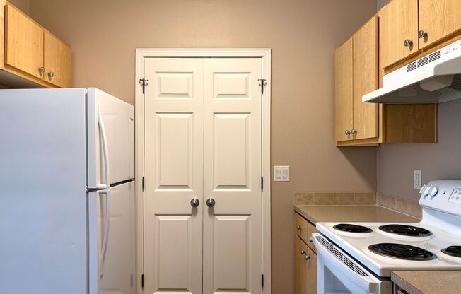 1 bed, 1 bath, 891 sqft, $1,625, Unit 1728