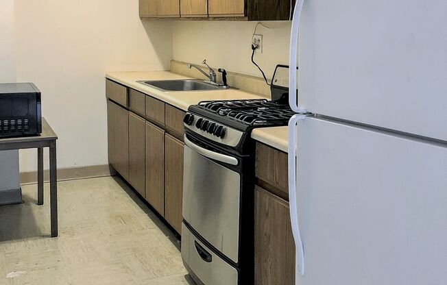 Studio, 1 bath, 500 sqft, $1,635, Unit 540-6C