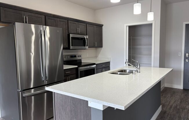 3 beds, 2 baths, 1,100 sqft, $2,395, Unit 4888-242