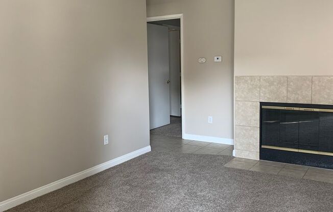 2 beds, 1 bath, 811 sqft, $1,625, Unit 2625-A