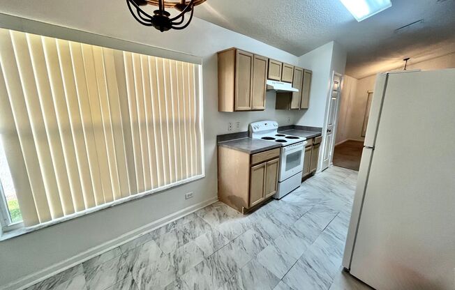 Beautiful 3 Bed 2 Bath Home for Rent in Lake Mary, FL!