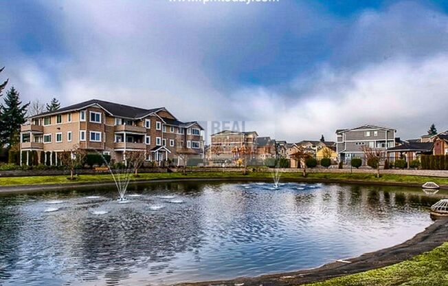 Stunning 2 Bedroom Condo With Garage!