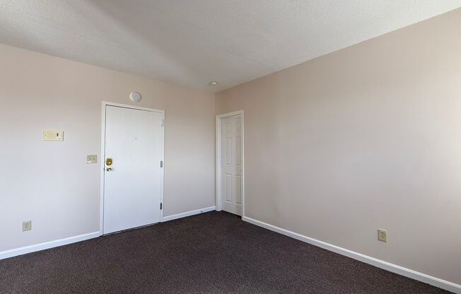 1 bed, 1 bath, 476 sqft, $1,280, Unit 405