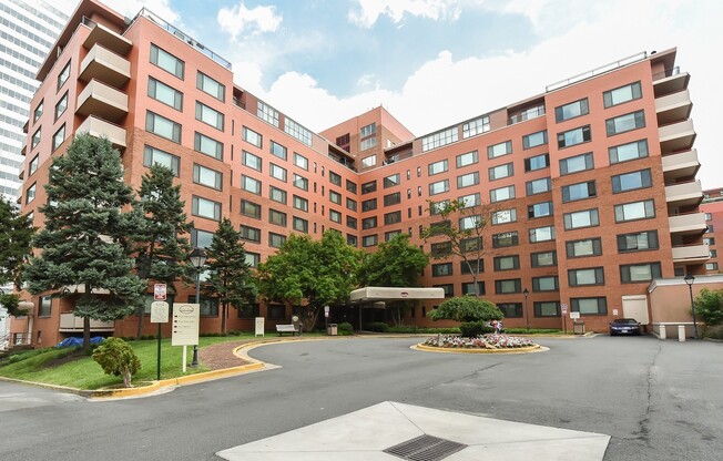 Studio, 1 bath, $1,495