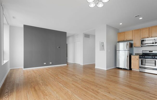 2 beds, 2 baths, 950 sqft, $2,500, Unit 503
