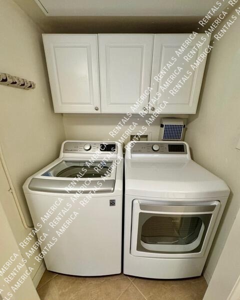 3655 N 5 AVE