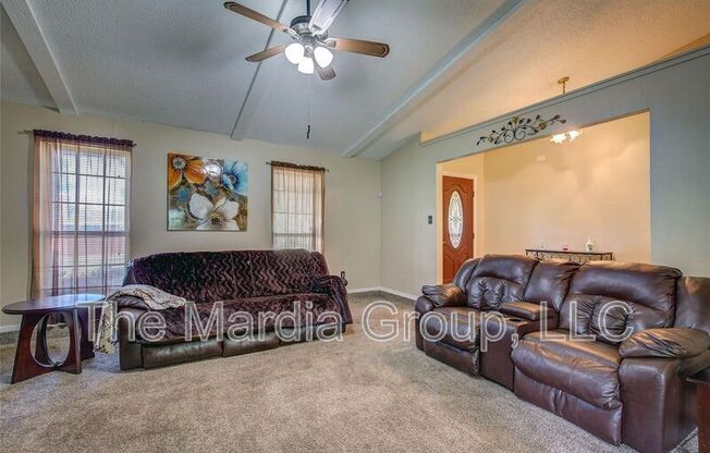 2106 BRIARMEADOW DR
