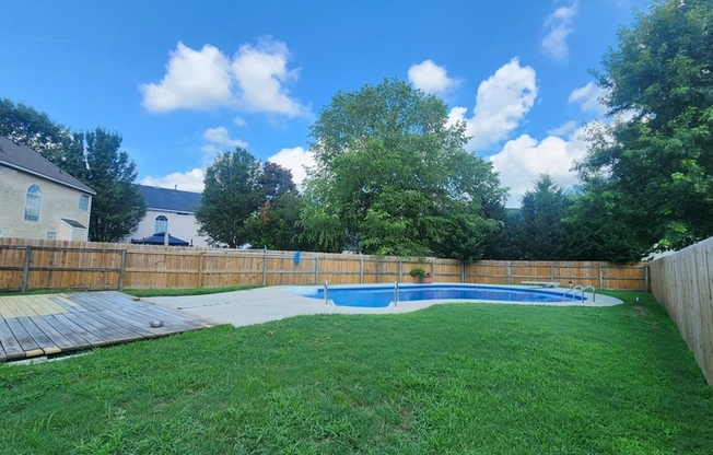 1828 SOMERSBY LN