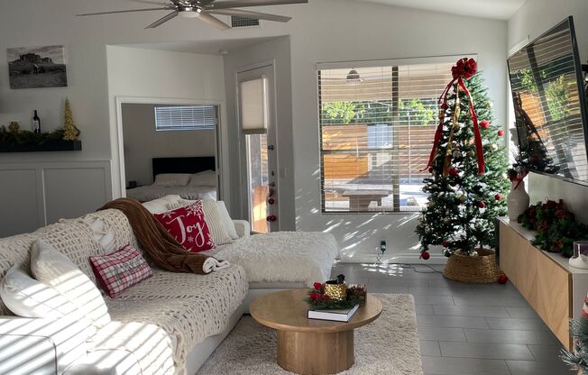 PRIVATE POOL, ADORABLE 3 Bedroom/2 Bath in Dobson Place