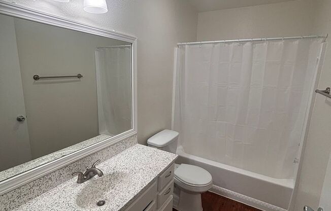 1 bed, 1 bath, 780 sqft, $2,375, Unit 36