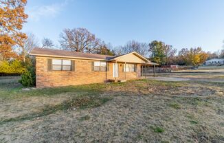 Charming 3 Bed / 1.5 Bath Home in Greenwood (1 Acre Lot)