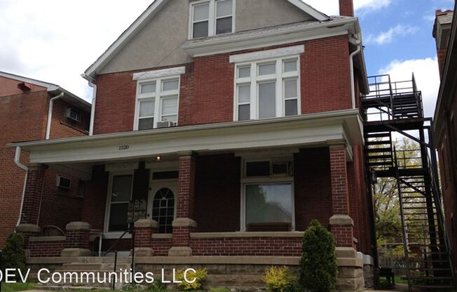 1520 Neil Ave