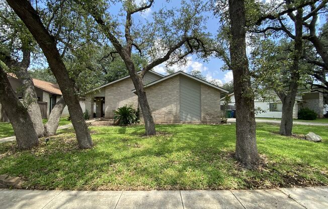 Beautiful 80s Brick House