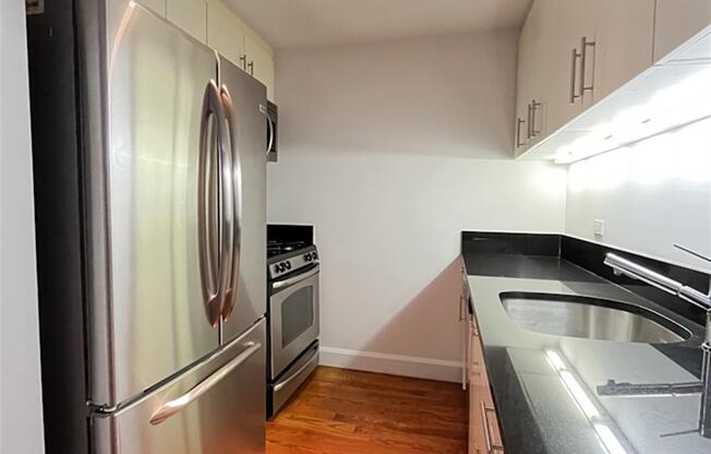 1 bed, 1 bath, 807 sqft, $4,995, Unit 8F