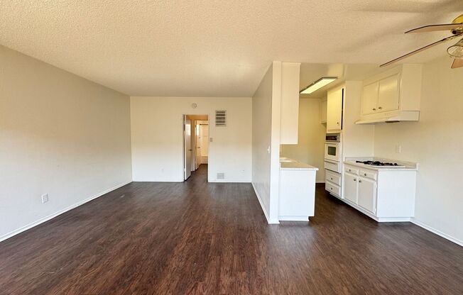 Lovely Property in the Heart of Glendale! Tour Today!