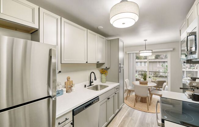 2 beds, 1 bath, 900 sqft, $2,150, Unit Apt. 101