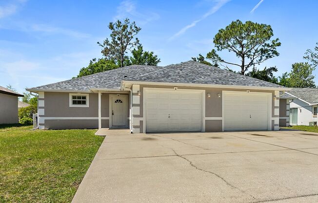 Spacious 3 Bedroom 2 Bath 1 Car Duplex in Pine Grove