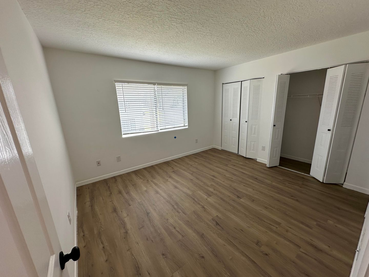 Minutes from UCF & Full Sail – Updated 2 Bedroom Townhome