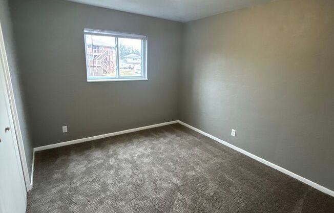 2 beds, 1 bath, 750 sqft, $945, Unit B06 1064 09