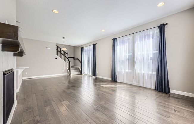 Vibrant 3 Bed 2 1/2 half bath townhouse in Broomfield available 7/1