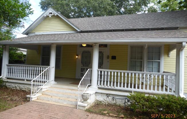 Historic home In The Heart Of Bluff Park