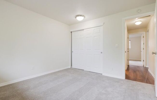 2 beds, 1 bath, 850 sqft, $1,500, Unit 28