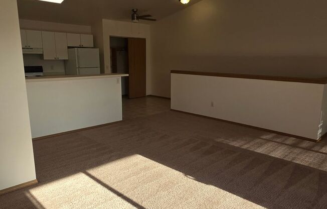 2 beds, 1 bath, 856 sqft, $1,269, Unit PL   7305